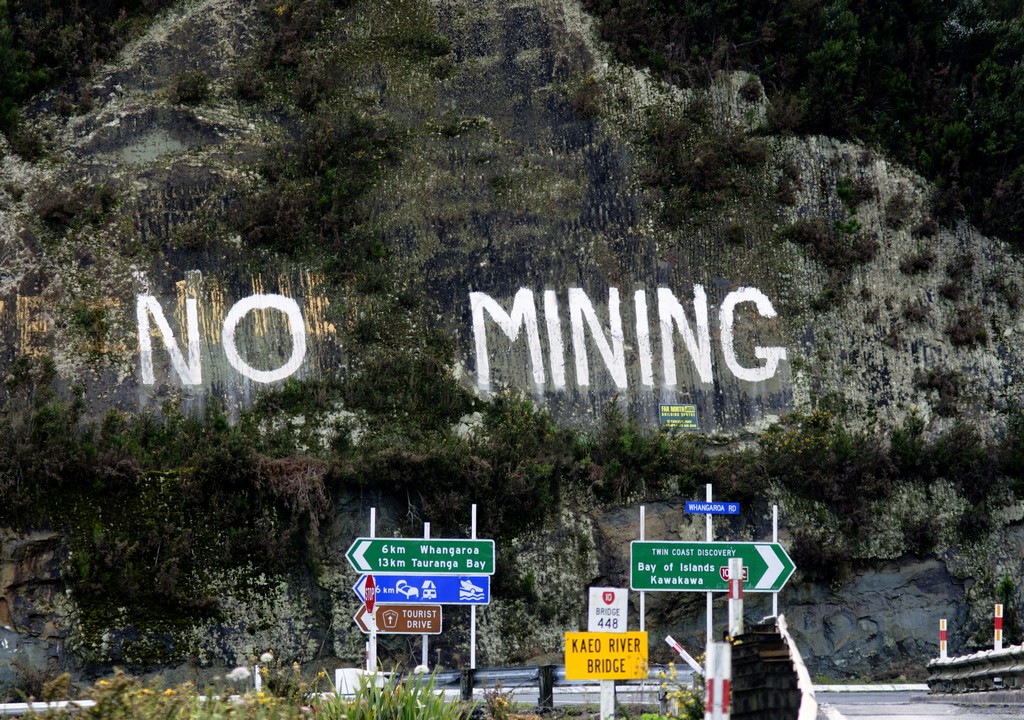 PMCJ to Duterte admin: put mining on moratorium, shift to renewables