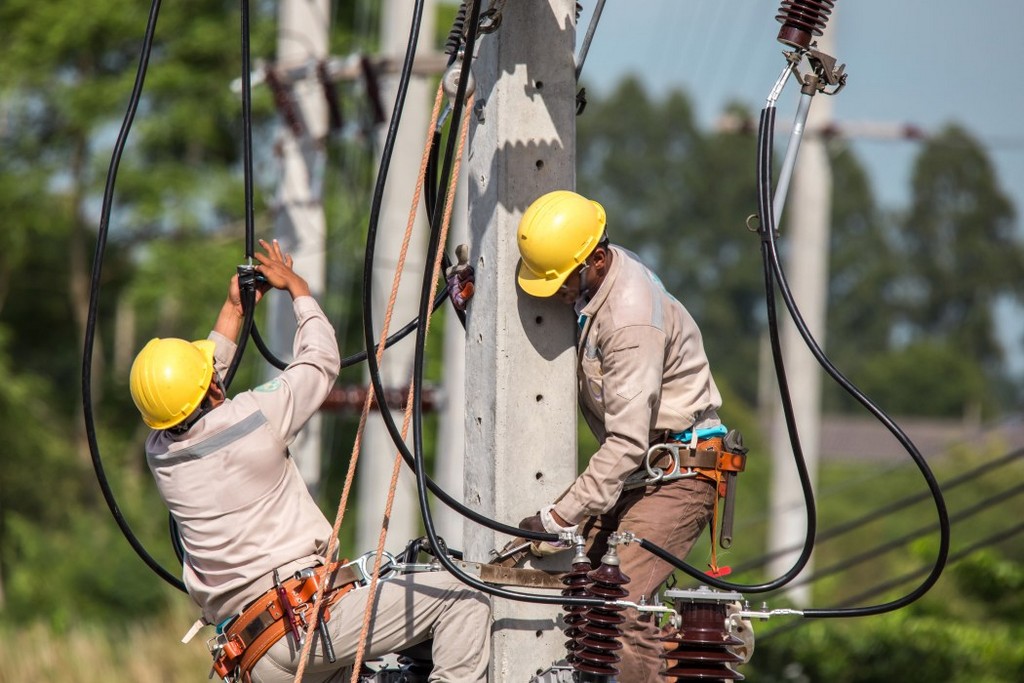 DOE reviewing emergency responses for rehabilitation of typhoon-hit power facilities