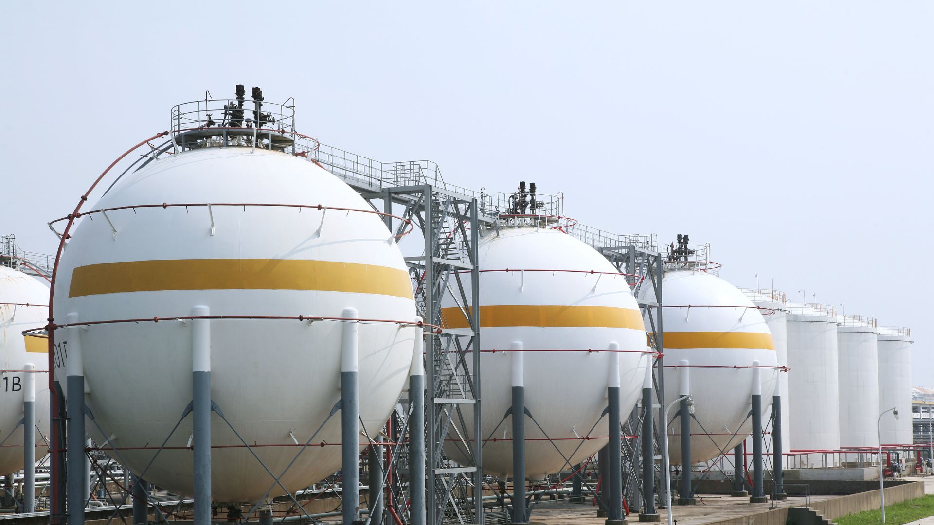 New law eyes Philippines as LNG hub for Asia-Pacific