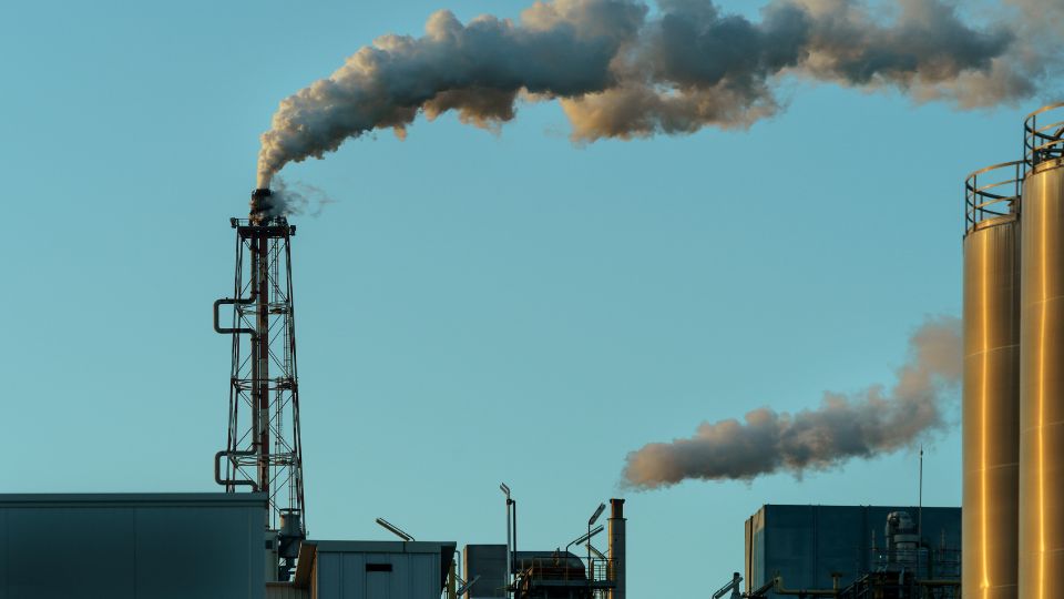 Global energy CO2 emissions reach all-time high in 2024 over rising demand