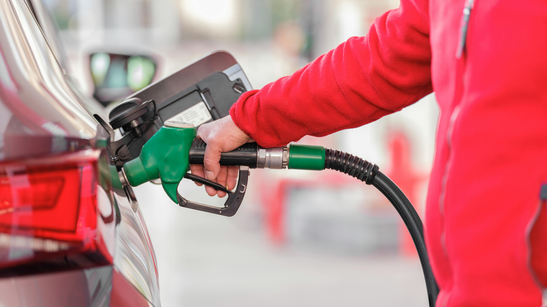 Diesel, kerosene prices poised to climb despite easing crude  
